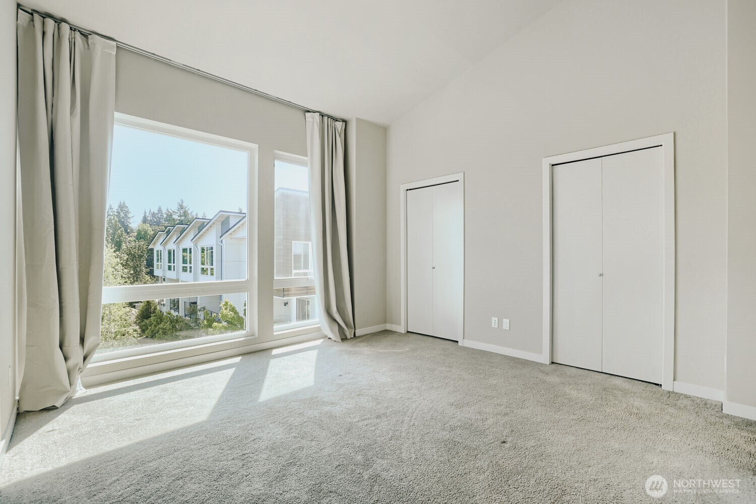 8607 22nd Place Property Photo 13