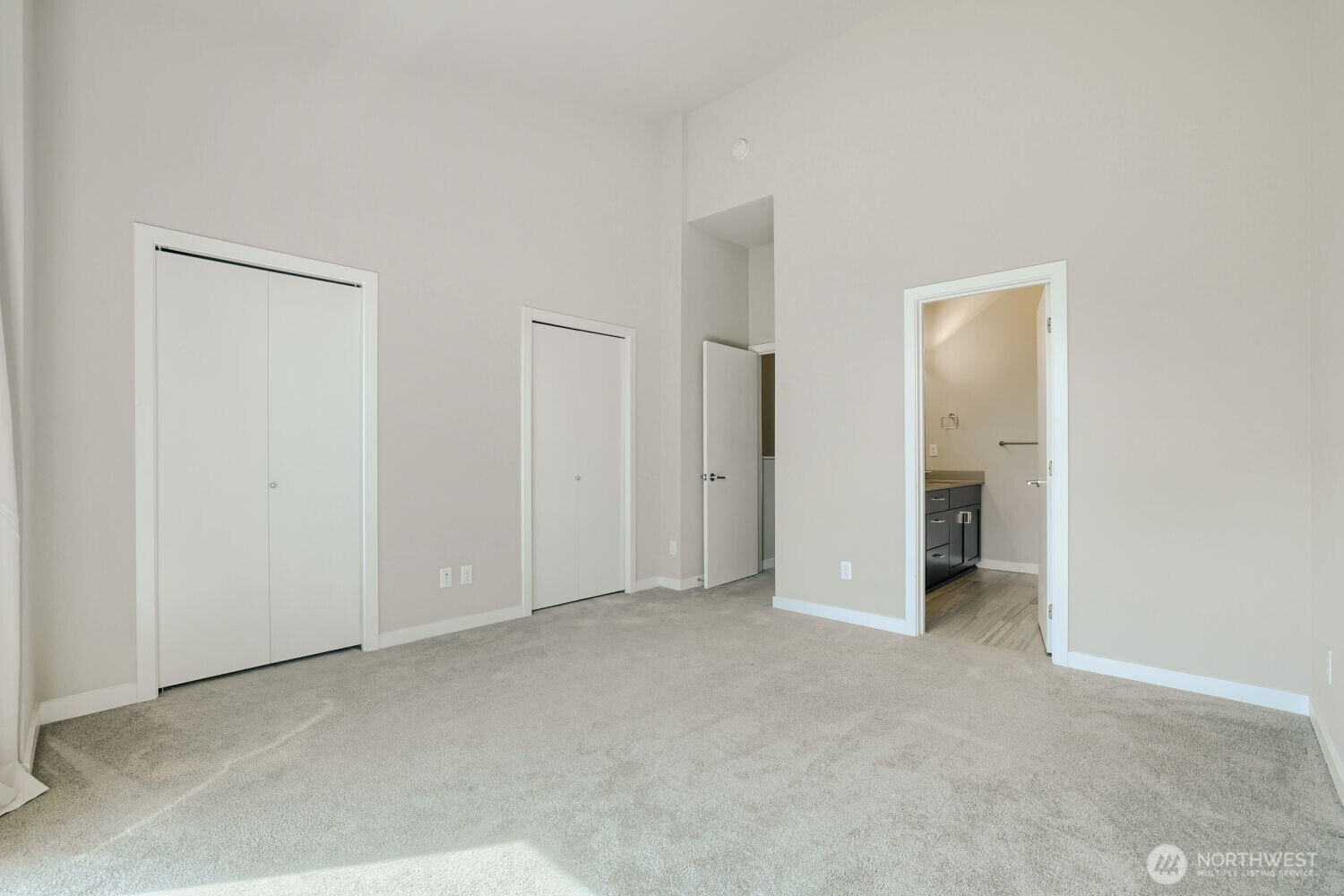 8607 22nd Place Property Photo 15