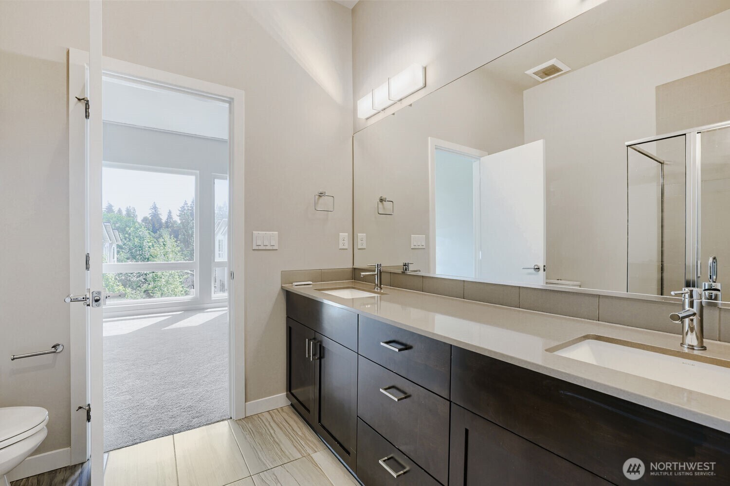 8607 22nd Place Property Photo 17