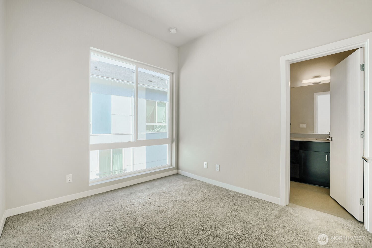 8607 22nd Place Property Photo 18