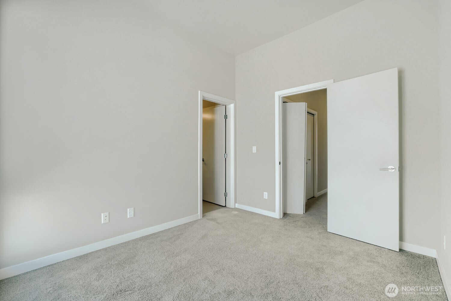 8607 22nd Place Property Photo 19