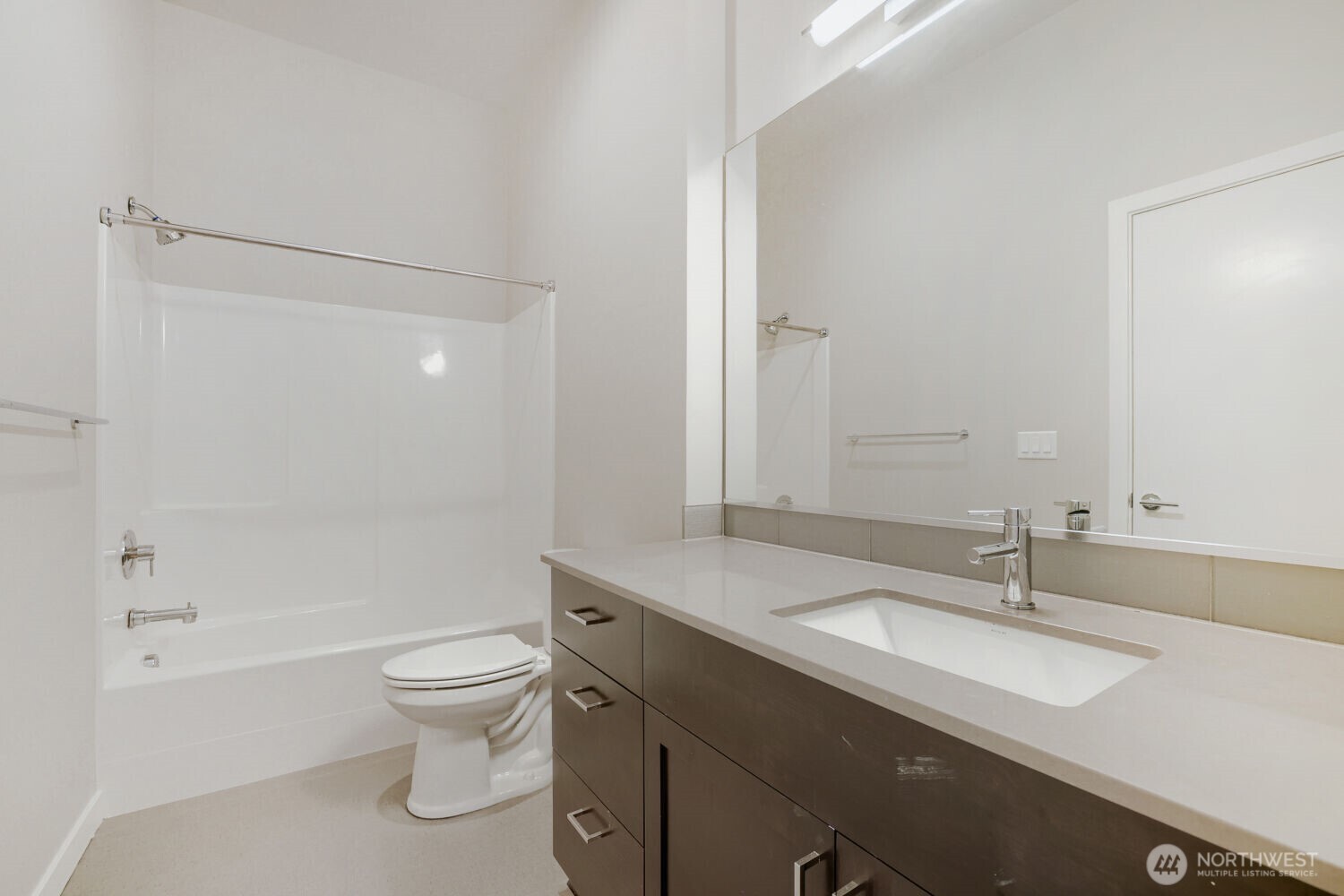 8607 22nd Place Property Photo 22