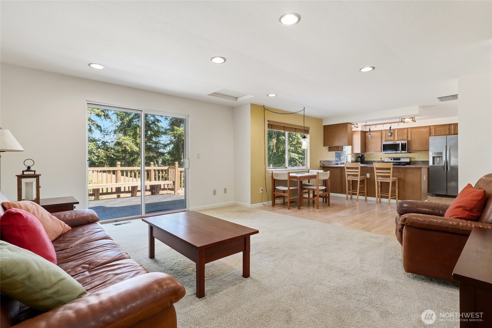 2114 Camas Avenue Property Photo 11