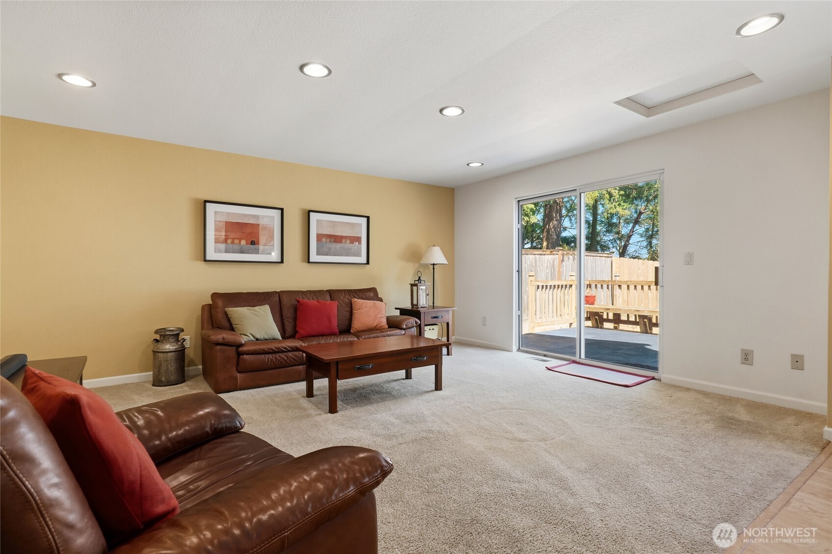 2114 Camas Avenue Property Photo 12
