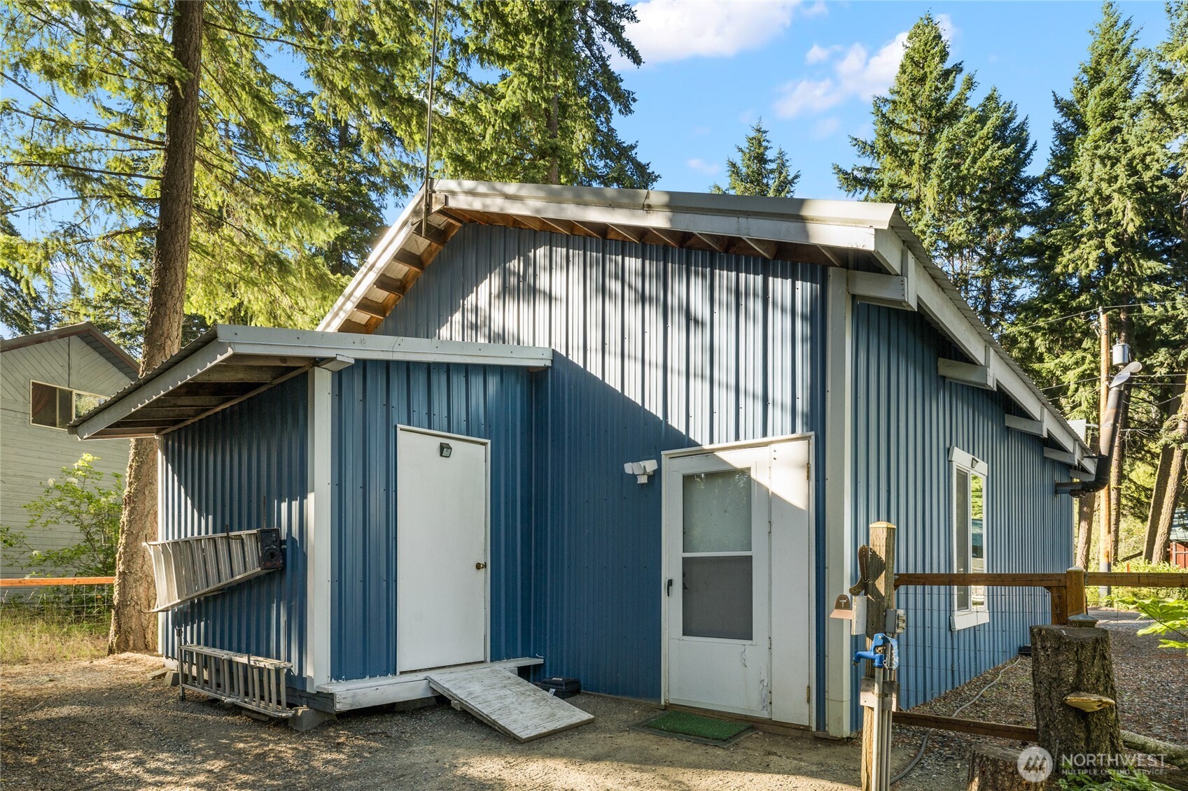1230 Wapiti Drive Property Photo 8