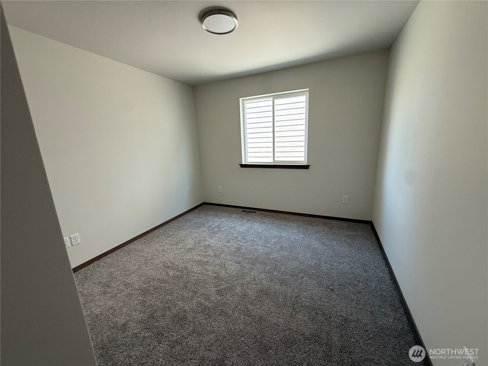 1576 6th Street Property Photo 2