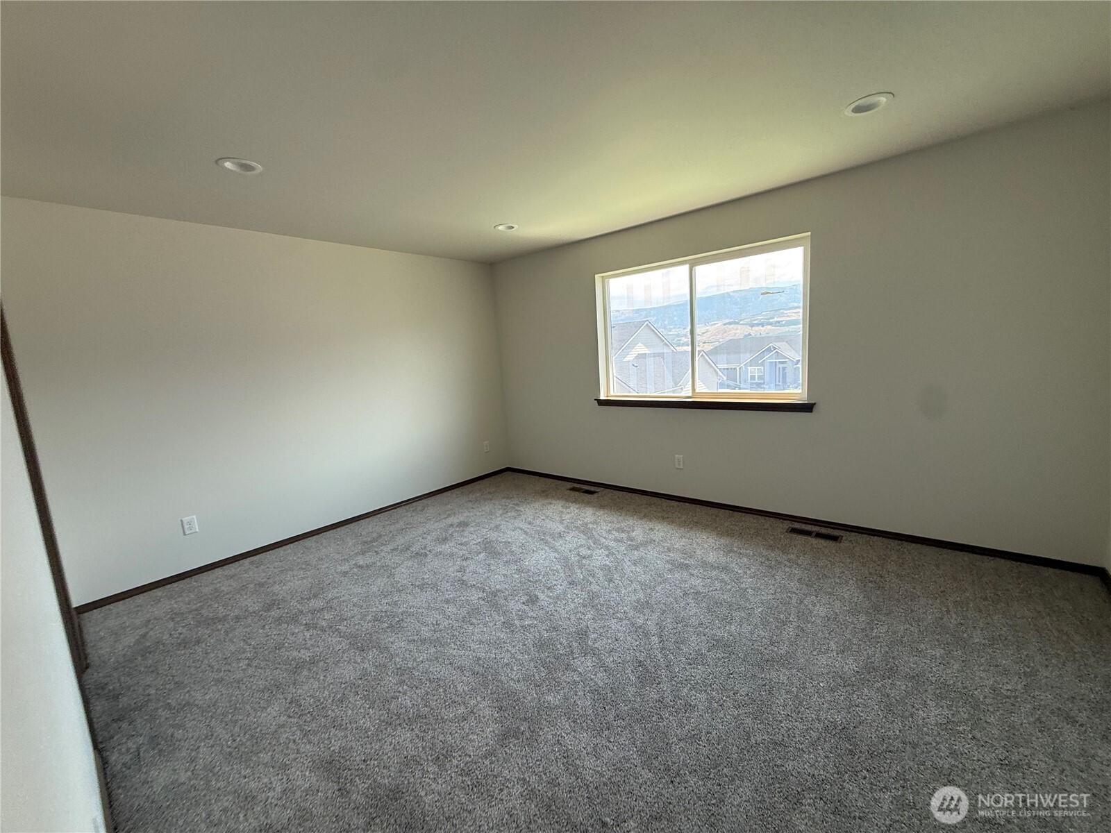1576 6th Street Property Photo 5