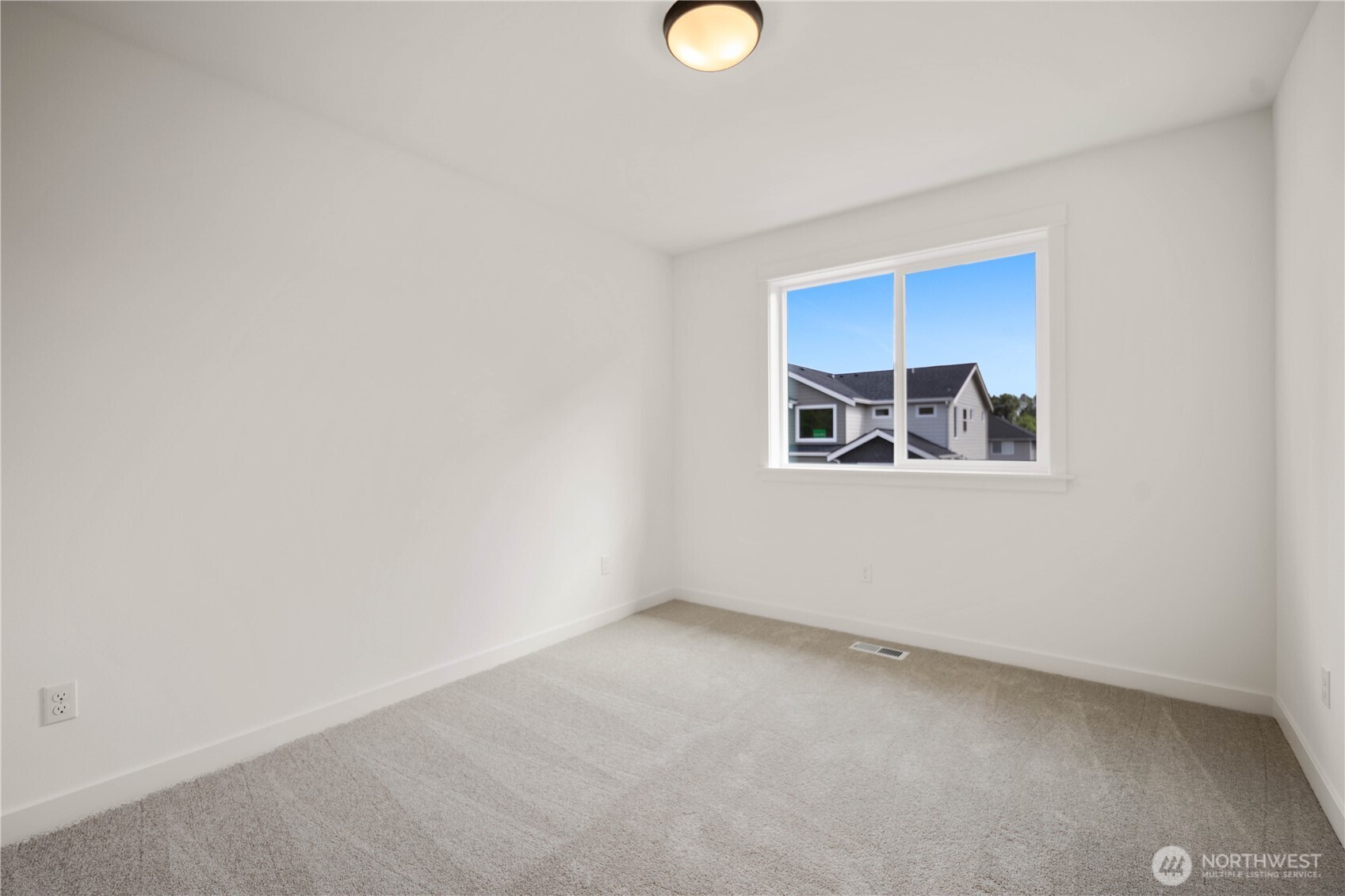 22016 81st Place Property Photo 26