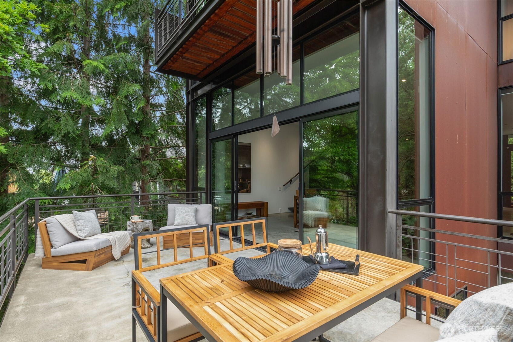 1701 33rd Avenue Property Photo 6