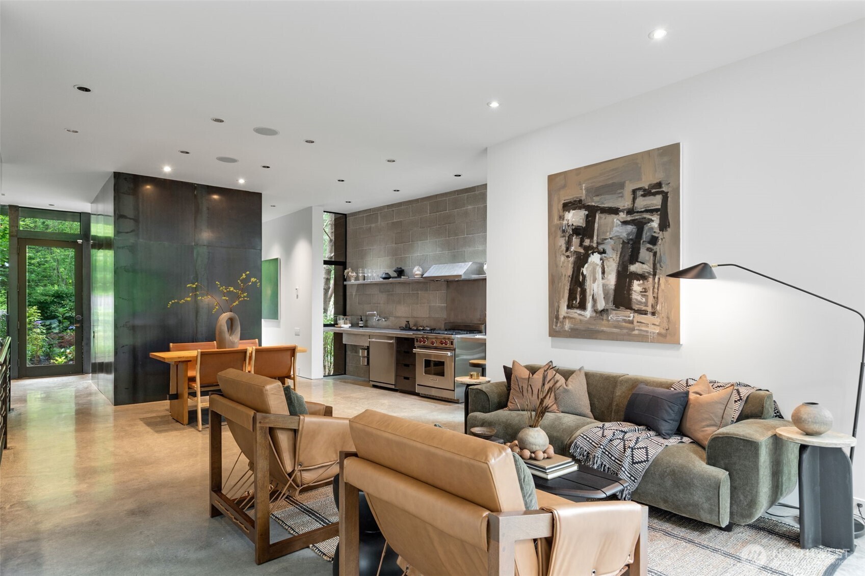 1701 33rd Avenue Property Photo 9