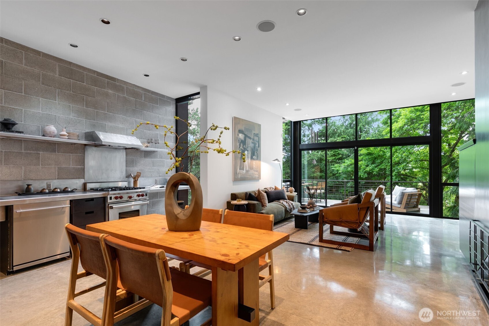 1701 33rd Avenue Property Photo 11