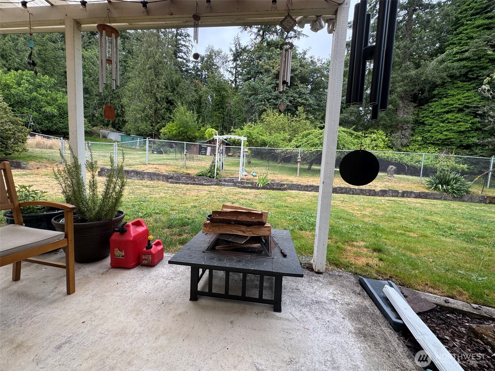 2950 Madrona Drive Property Photo 4