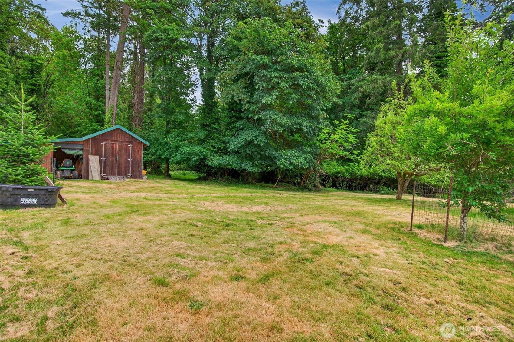 2950 Madrona Drive Property Photo 8