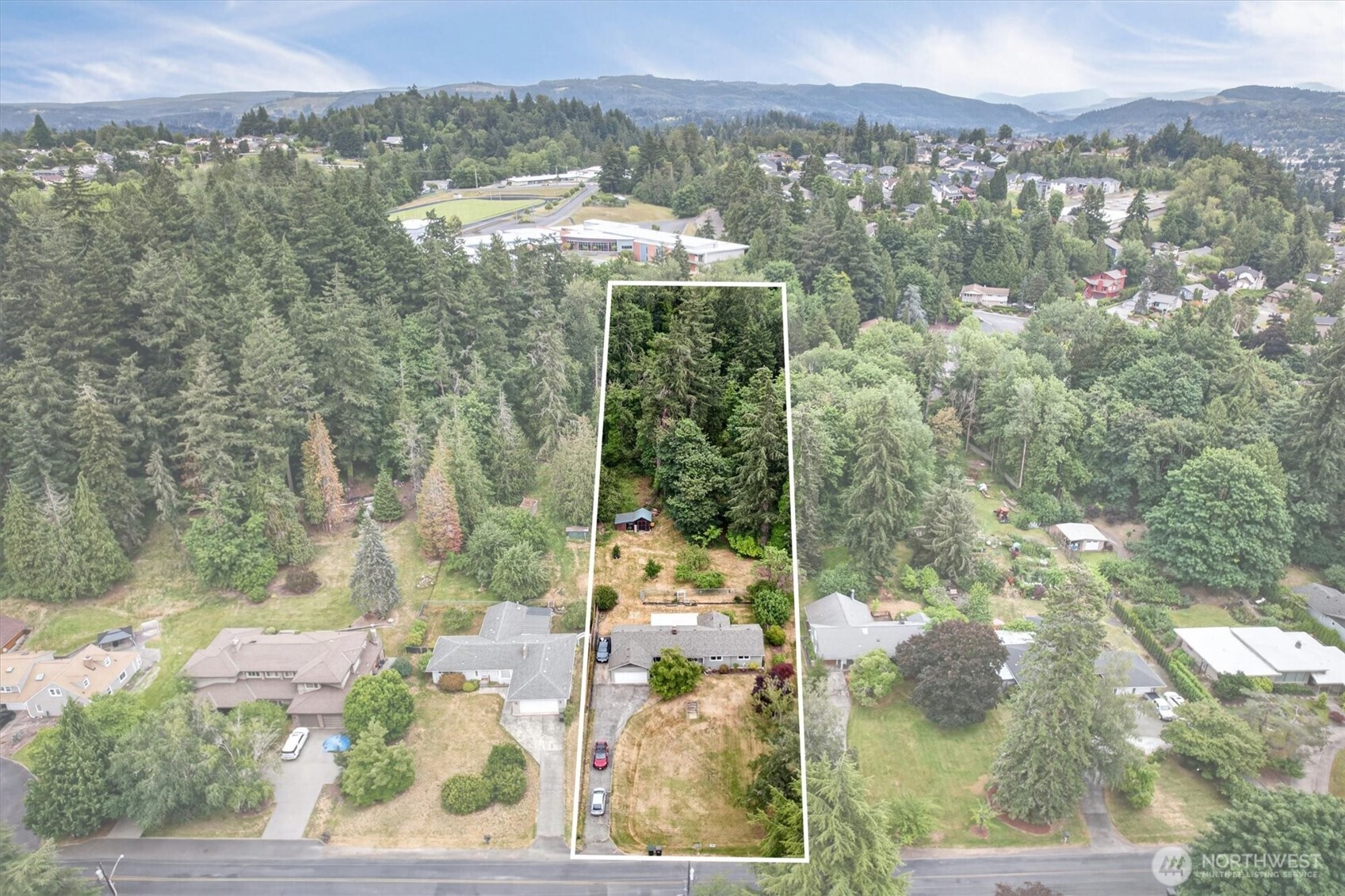 2950 Madrona Drive Property Photo 9