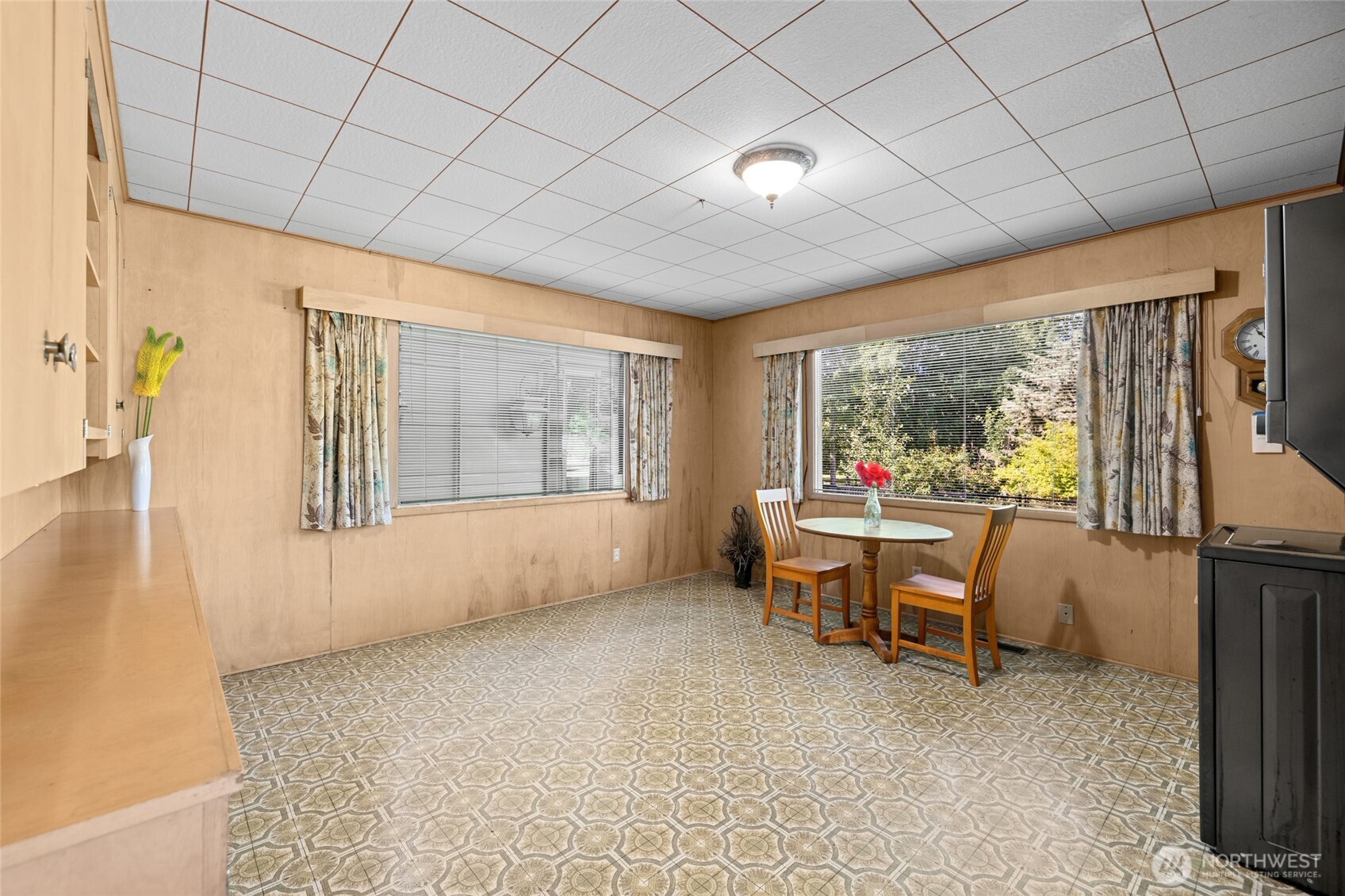 579 Se Ely Street Property Photo 16