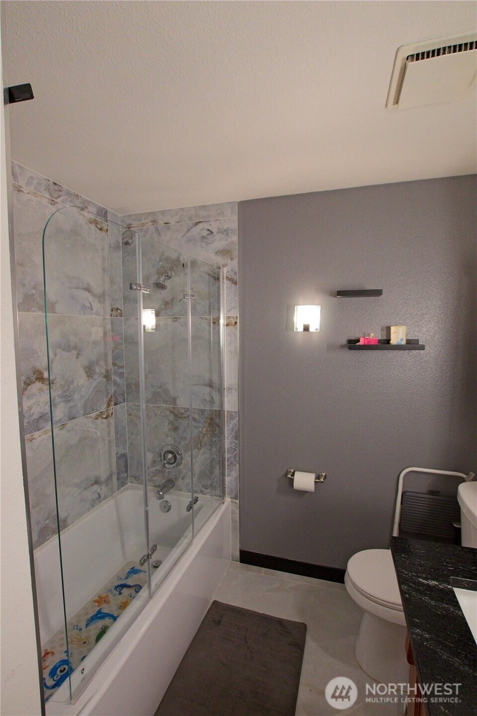 6804 47th Avenue Property Photo 8