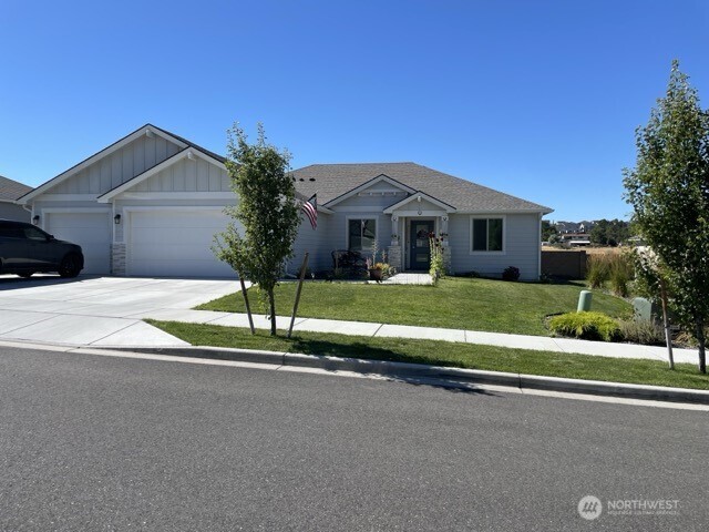 2552319 Property Photo 1