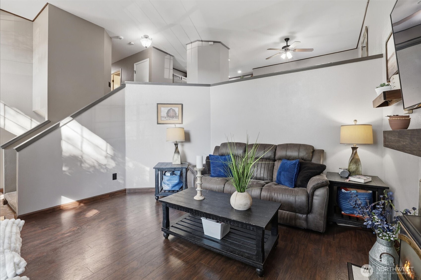 15374 Heintz Avenue Property Photo 8