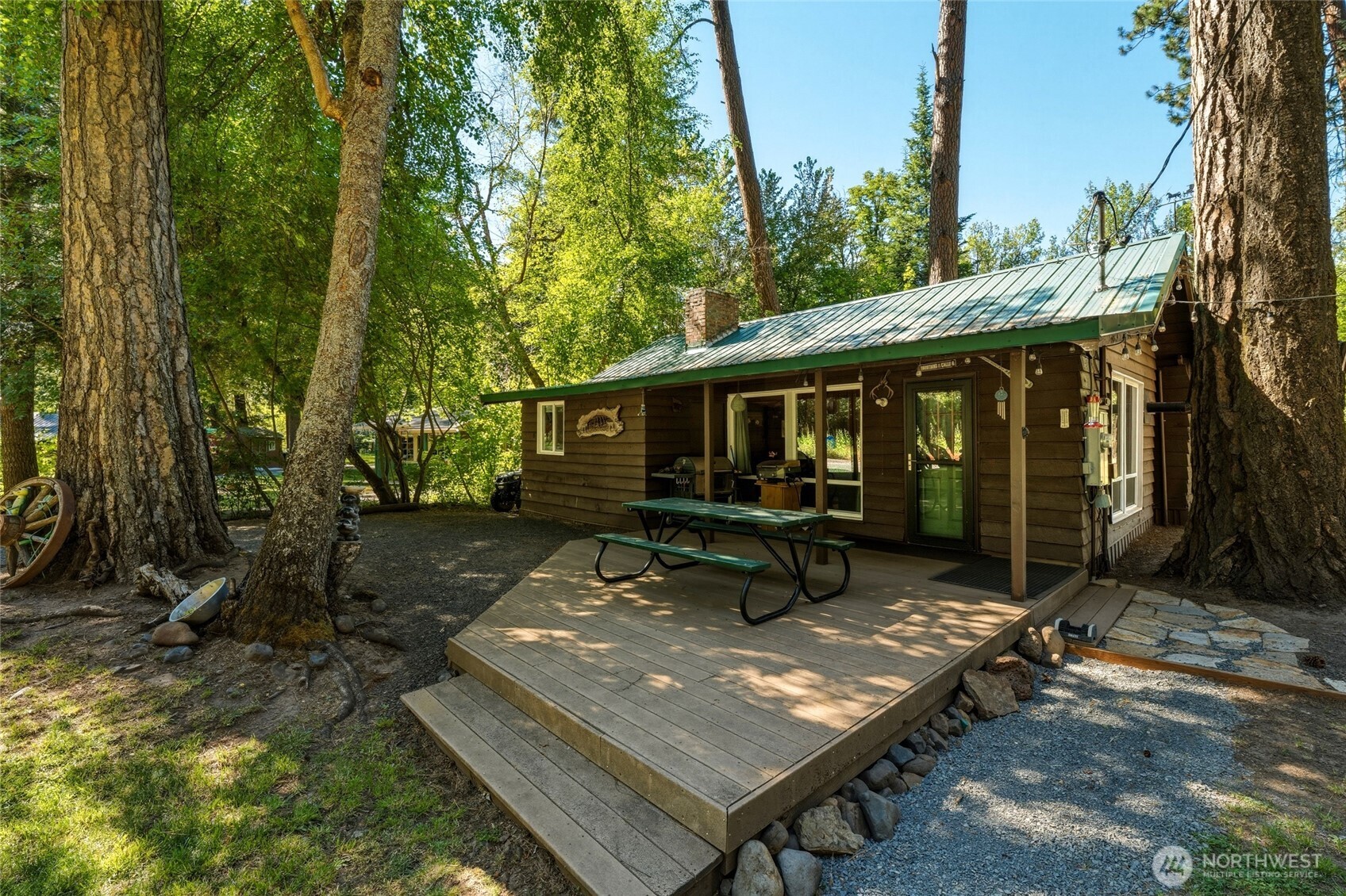 106 109 Mountain Home Park Lane Property Photo 1