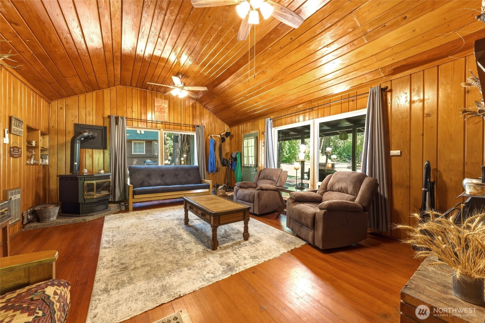 106 109 Mountain Home Park Lane Property Photo 8