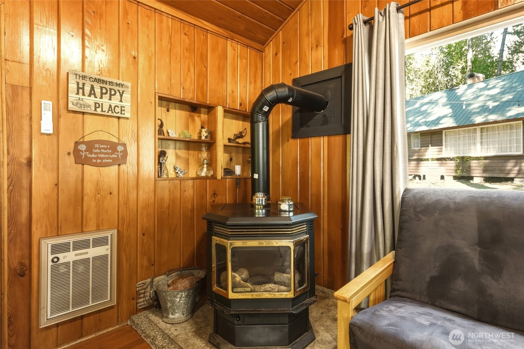 106 109 Mountain Home Park Lane Property Photo 9