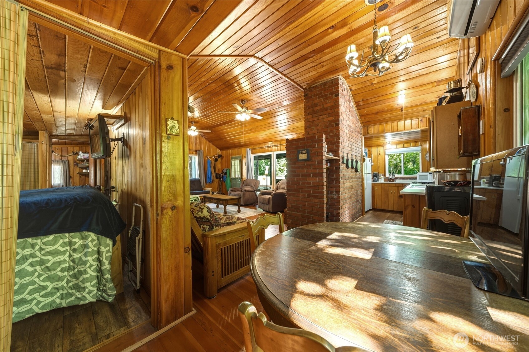 106 109 Mountain Home Park Lane Property Photo 13