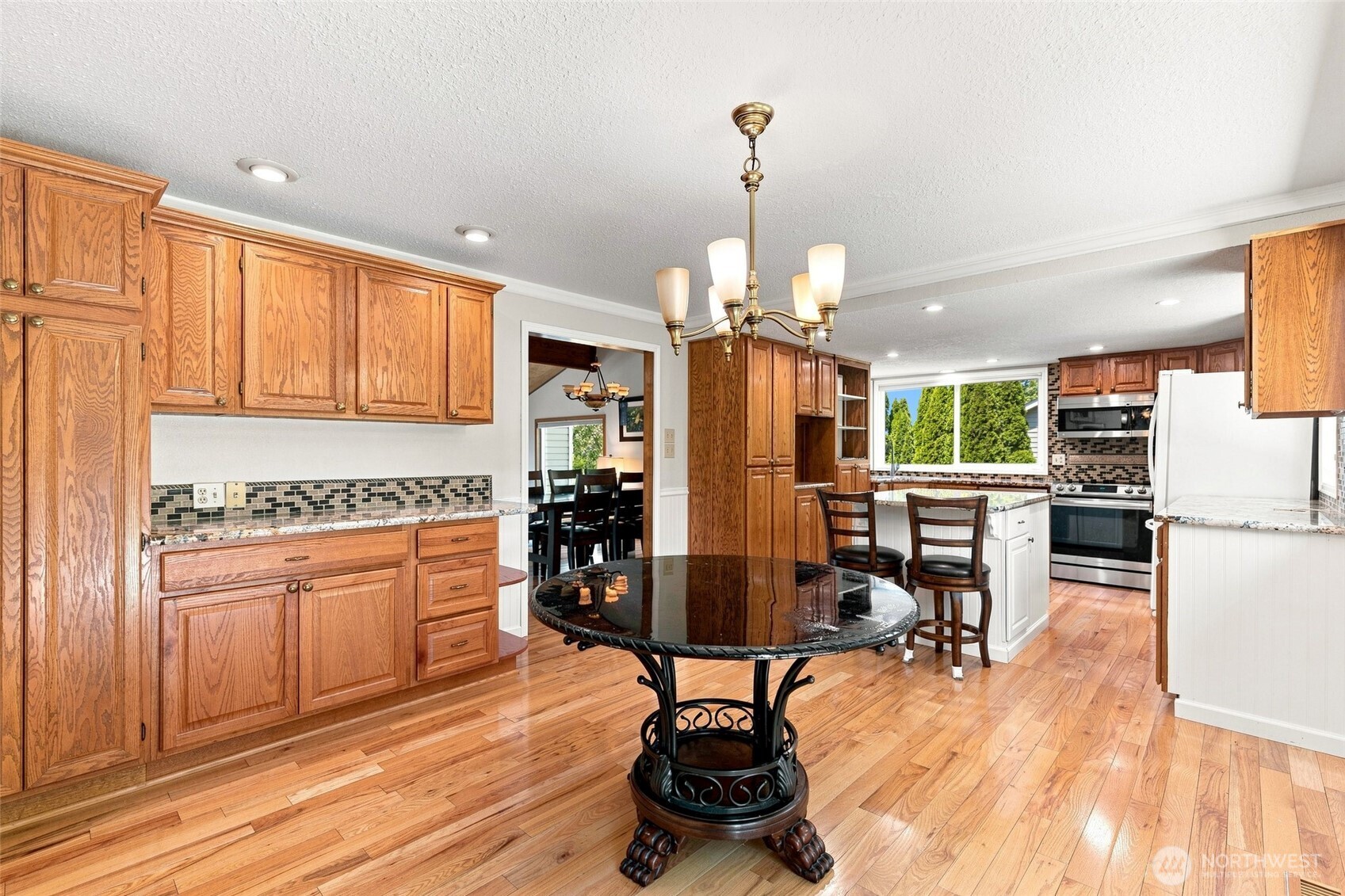 10129 63rd Place Property Photo 8