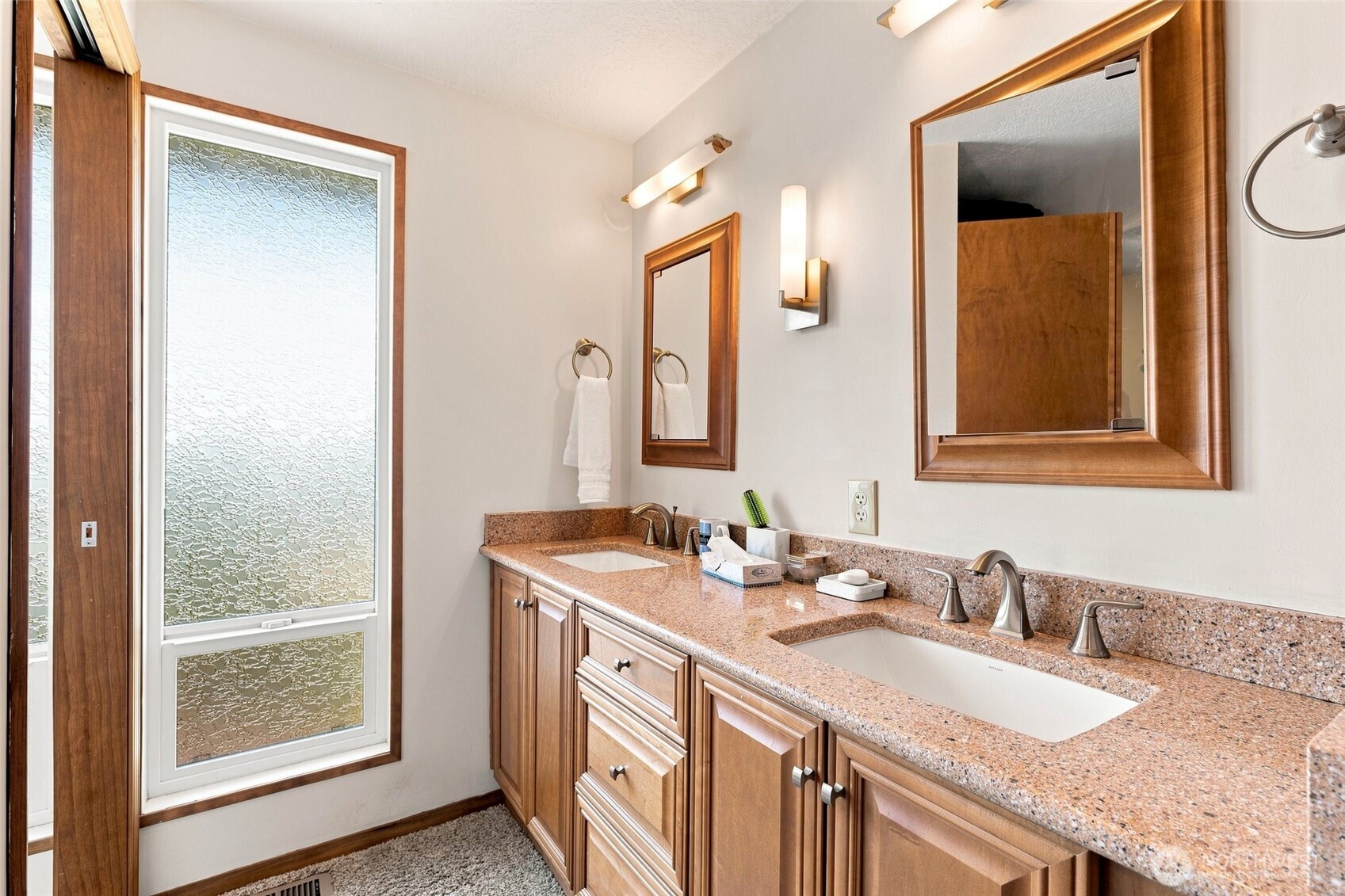 10129 63rd Place Property Photo 16