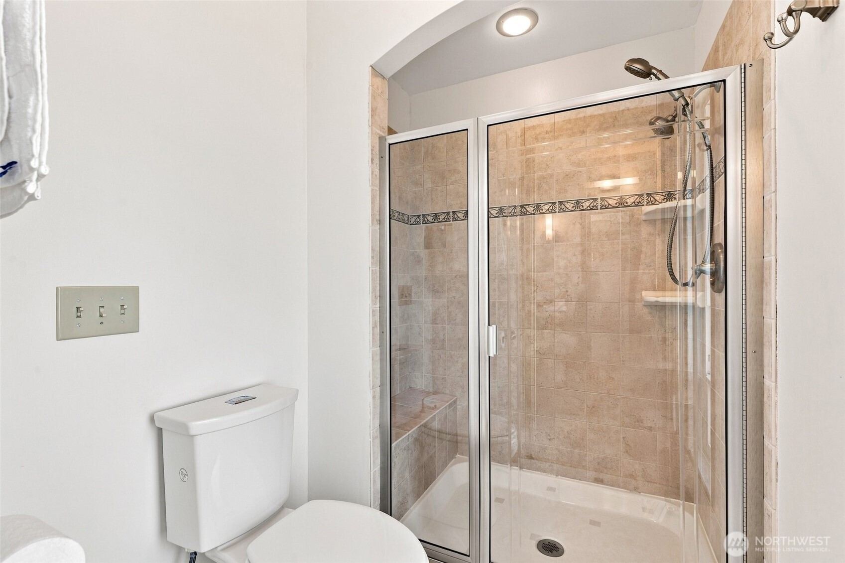 10129 63rd Place Property Photo 17