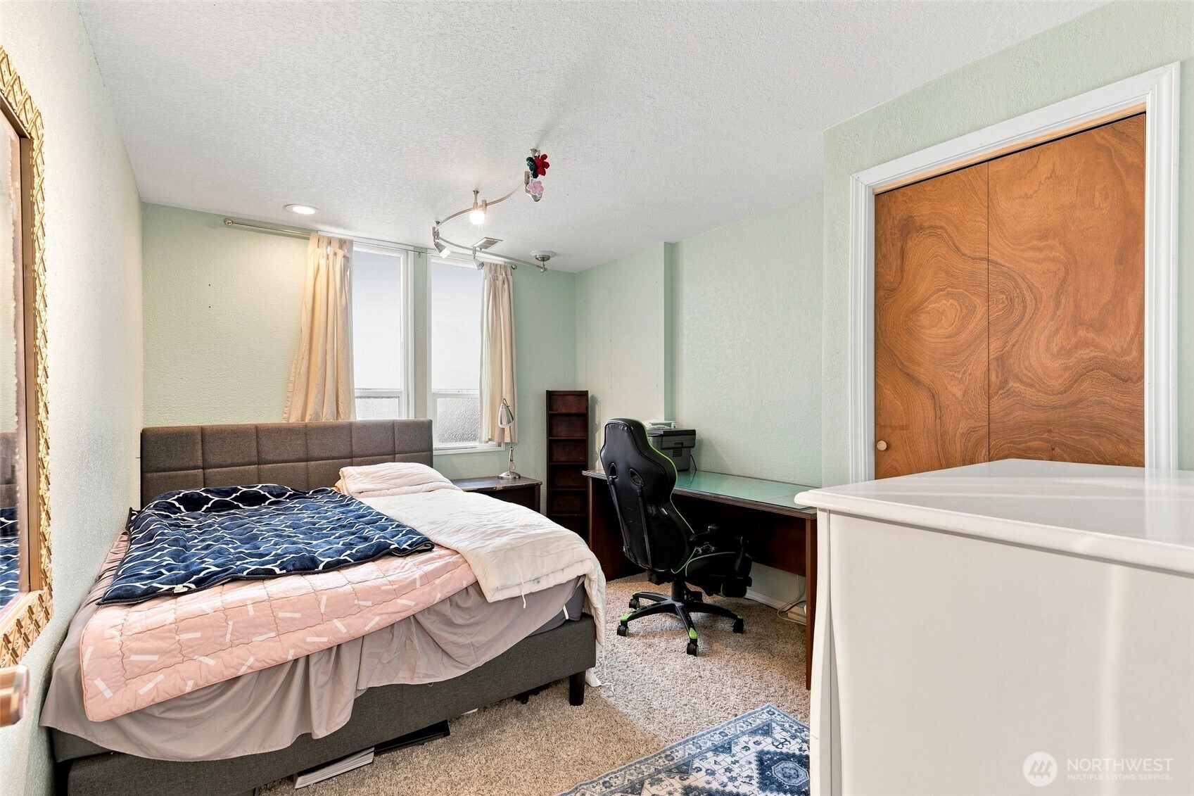 10129 63rd Place Property Photo 23