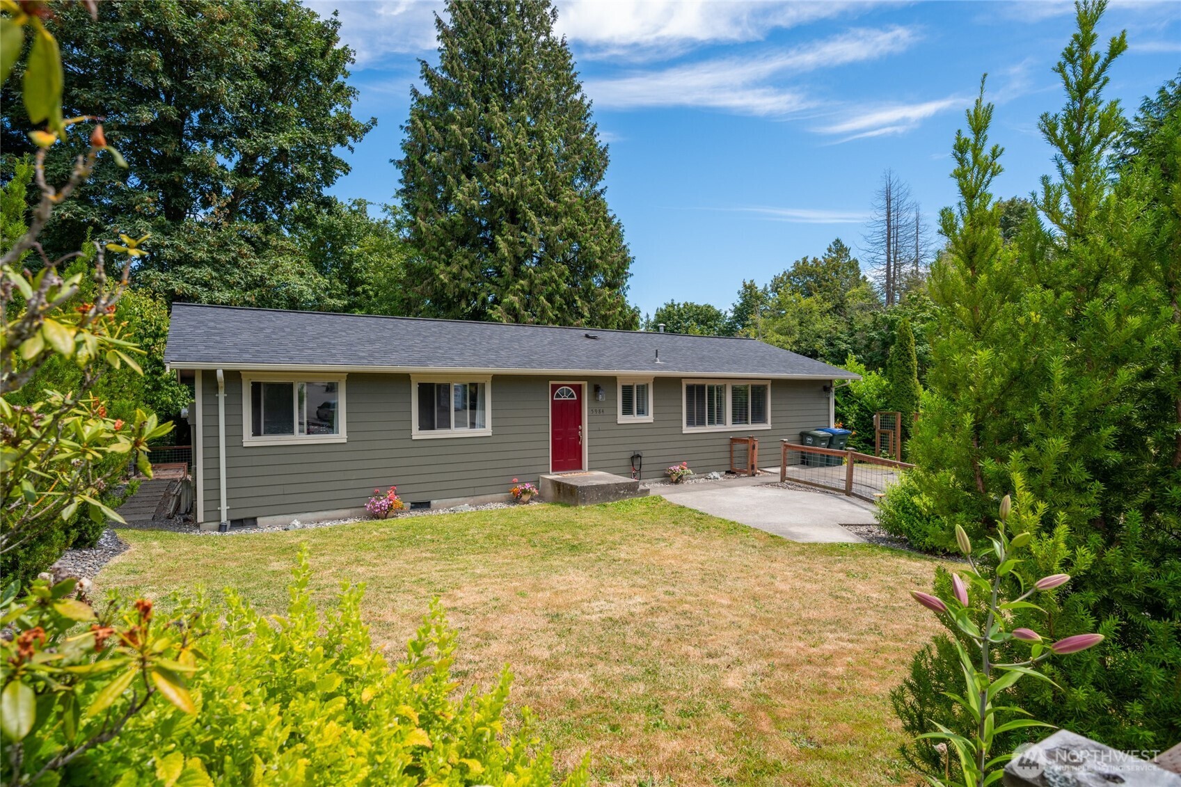 5984 Sunshine Drive Property Photo 1