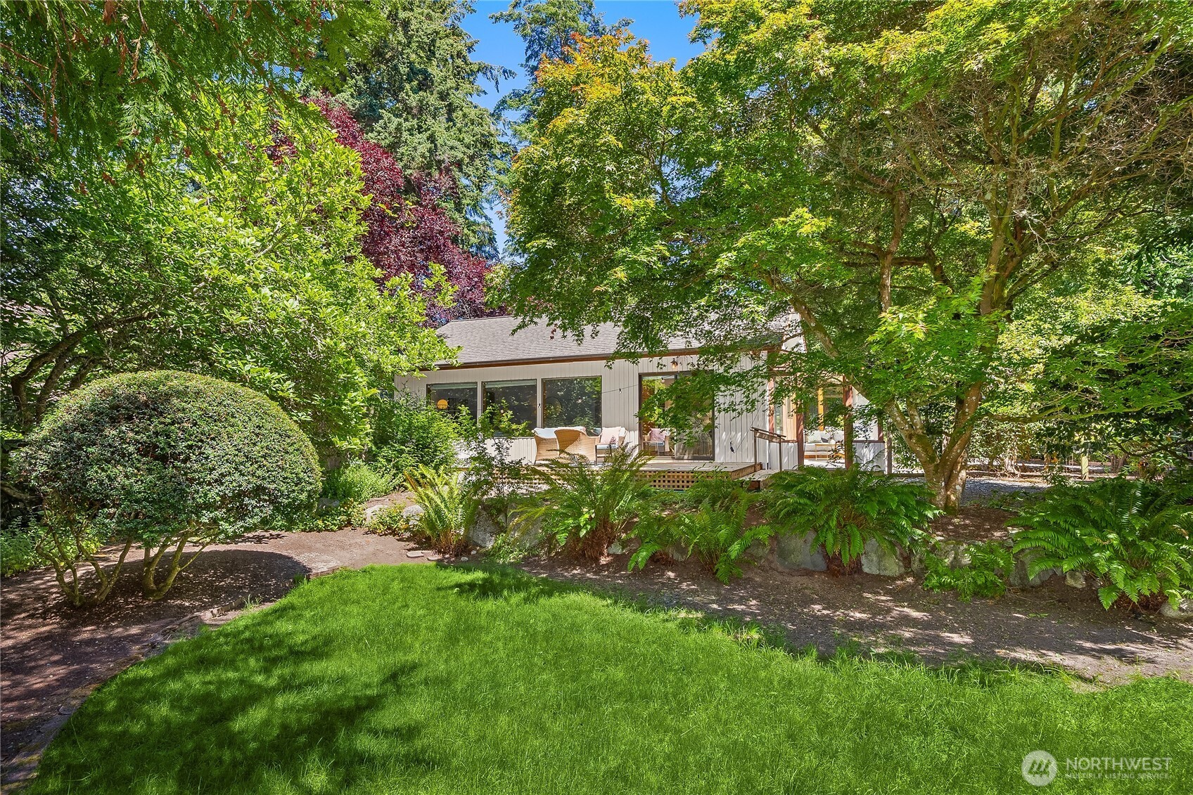 676 Park Avenue Property Photo 1
