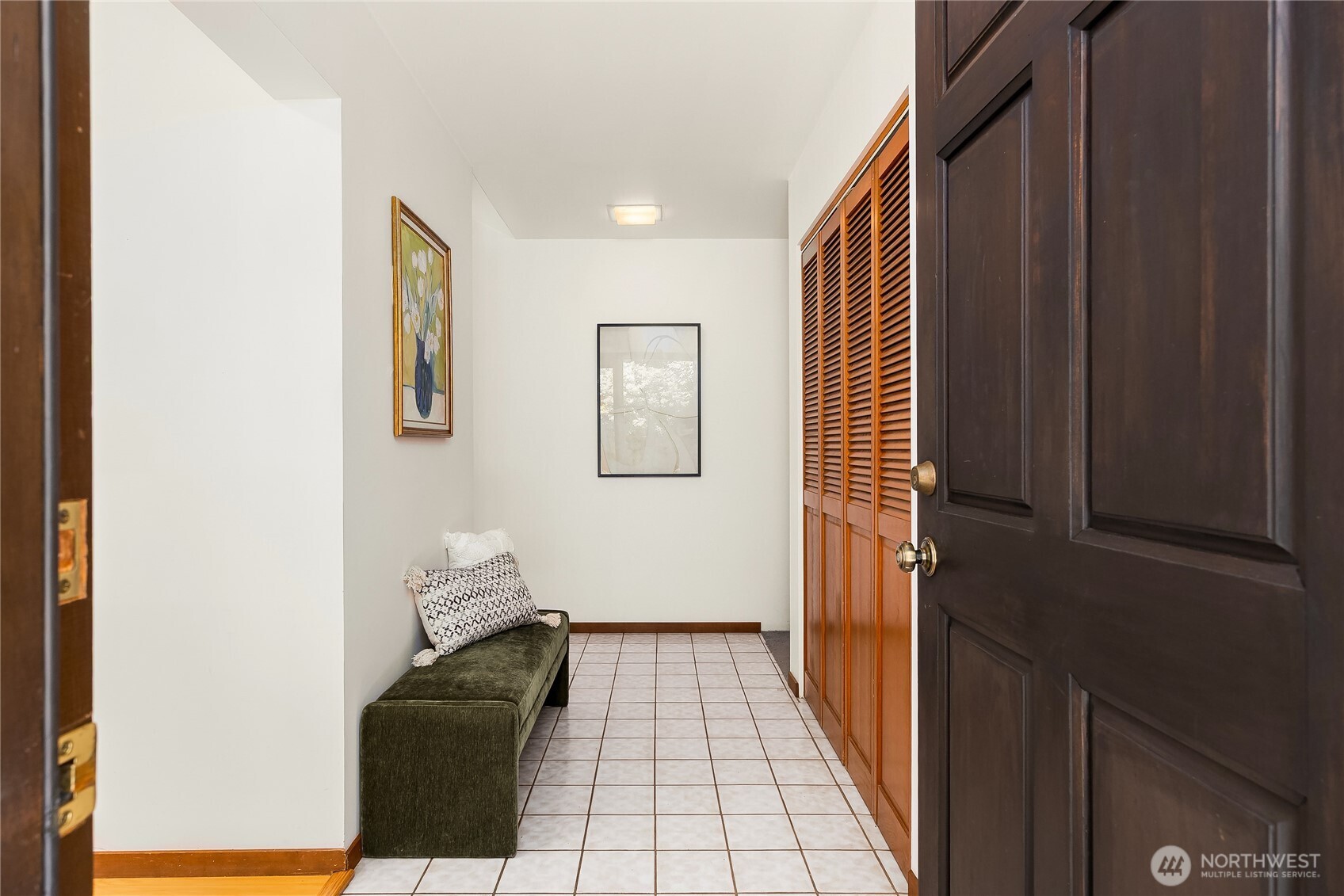676 Park Avenue Property Photo 9