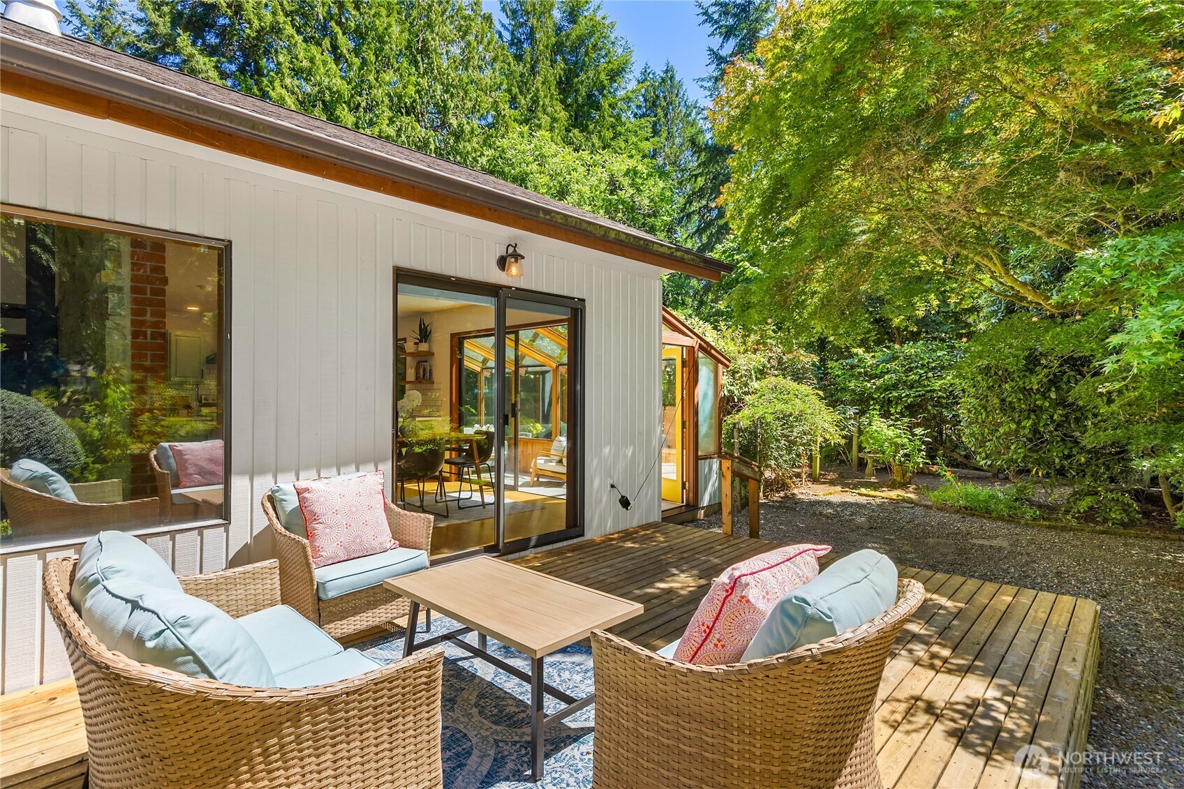 676 Park Avenue Property Photo 15