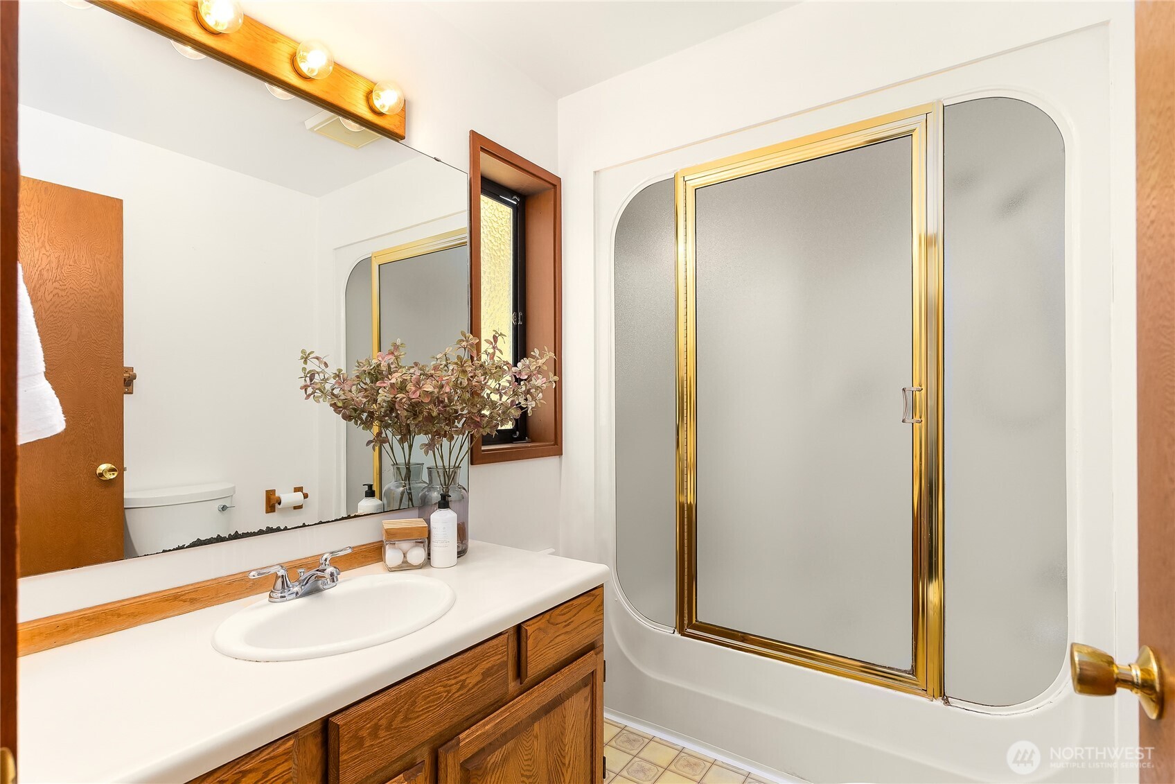 676 Park Avenue Property Photo 26