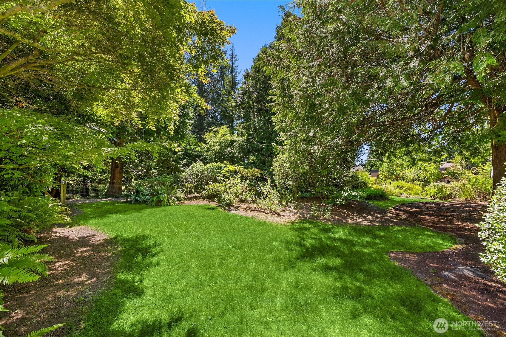 676 Park Avenue Property Photo 33