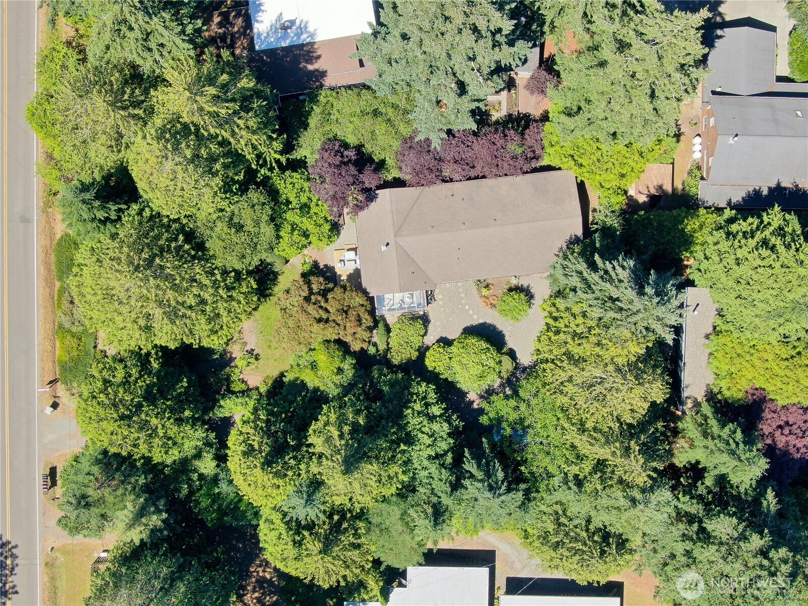 676 Park Avenue Property Photo 36