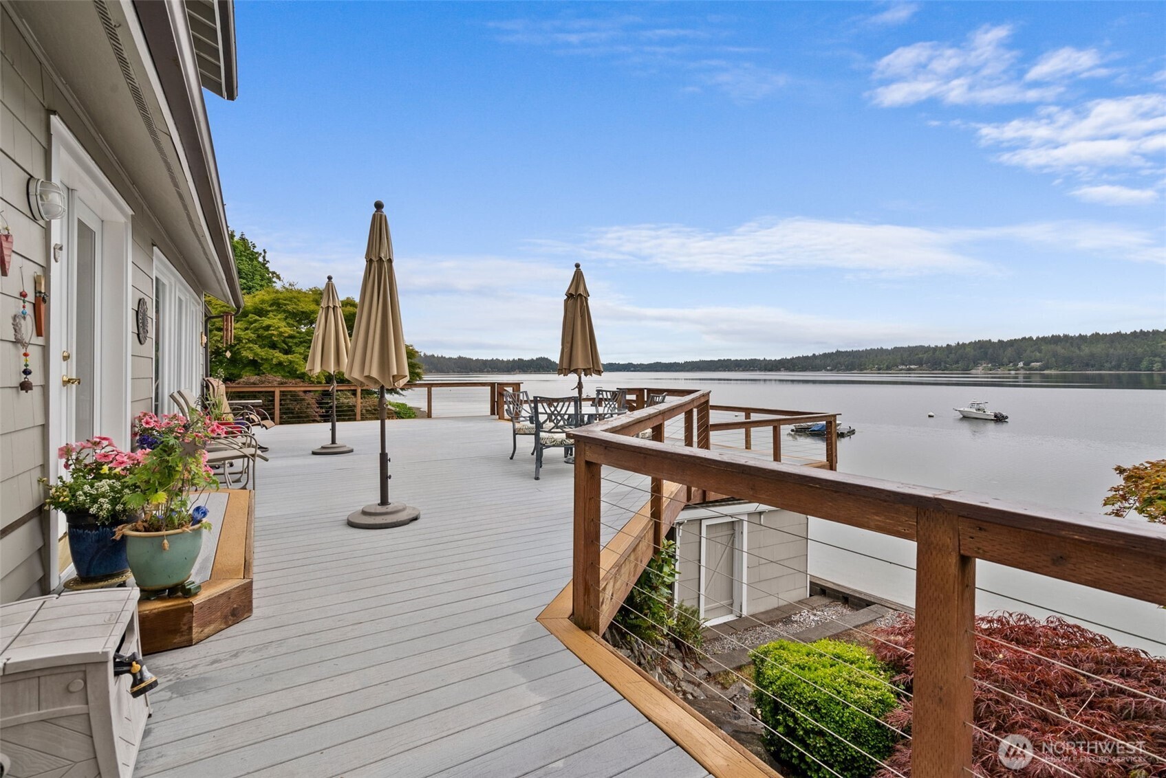 4923 Sunrise Beach Road Property Photo 4