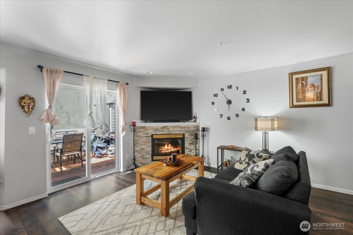 115 21st Street C Property Photo 6