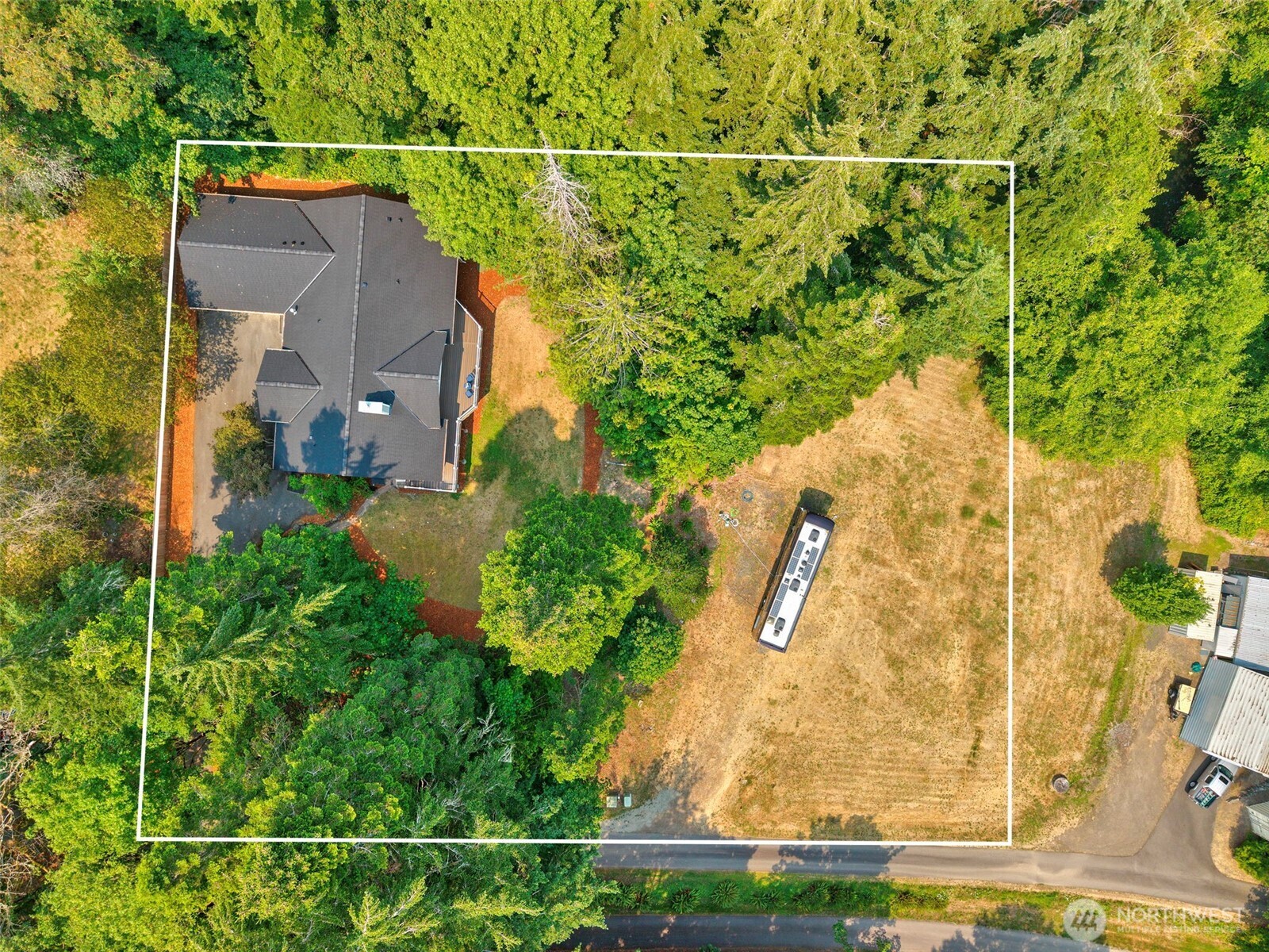 1192 Nw Drury Lane Property Photo 40