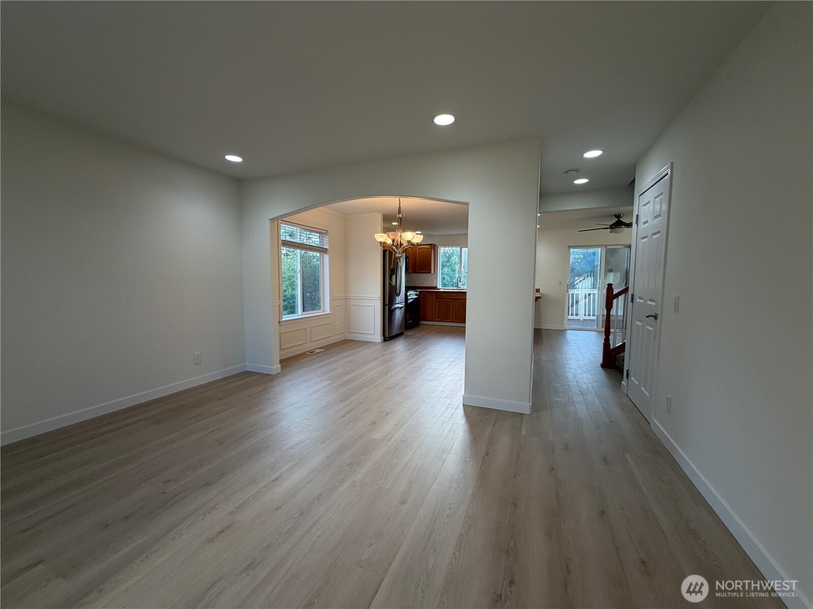 6731 37th Street Property Photo 3