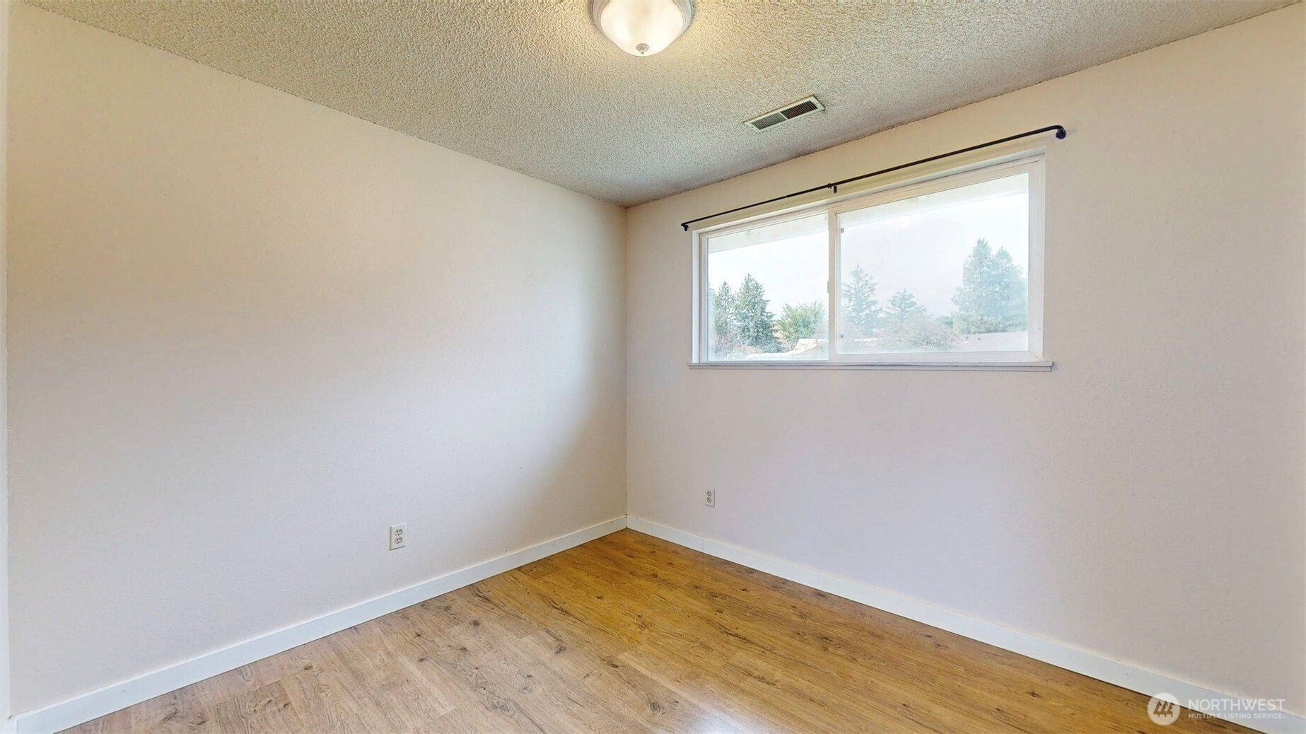 733 Ridge Place Property Photo 19