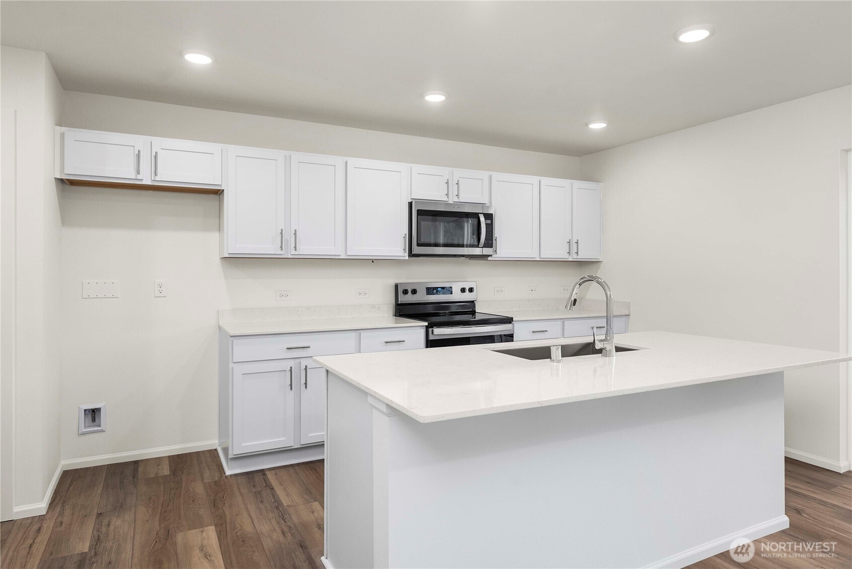 1424 Salzer Creek Loop Property Photo 16