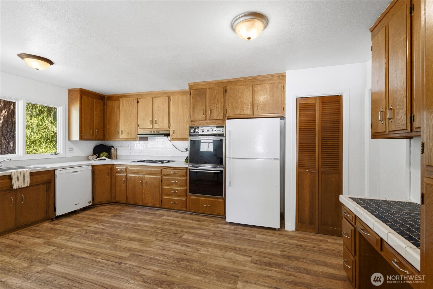 5810 Mission Road Property Photo 13