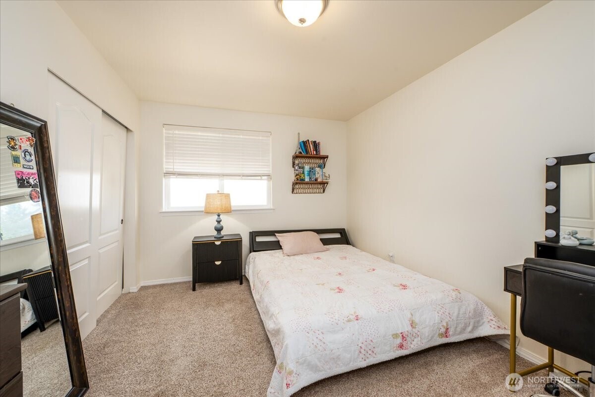 2313 171st Street Property Photo 17