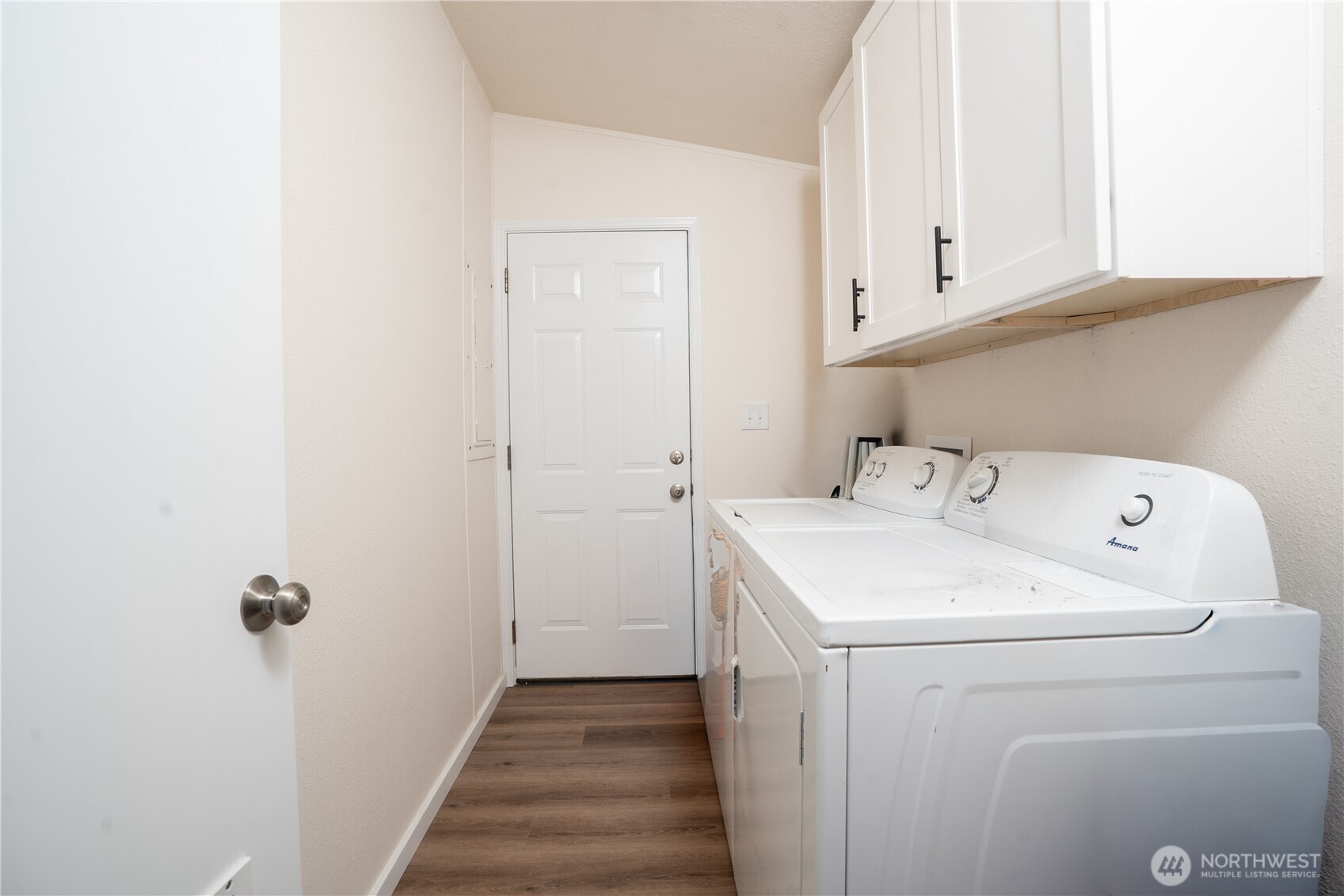 1402 103rd Street Property Photo 9