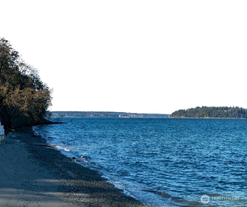 62303 9010 Property Photo 1