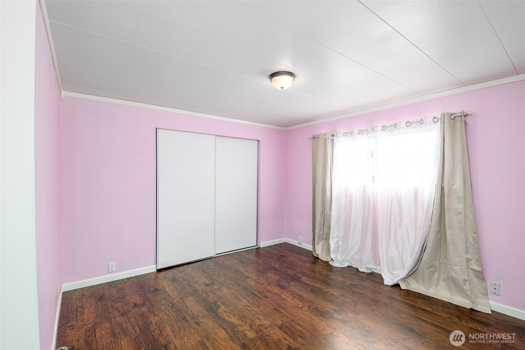 210 37th Street 100 Property Photo 21