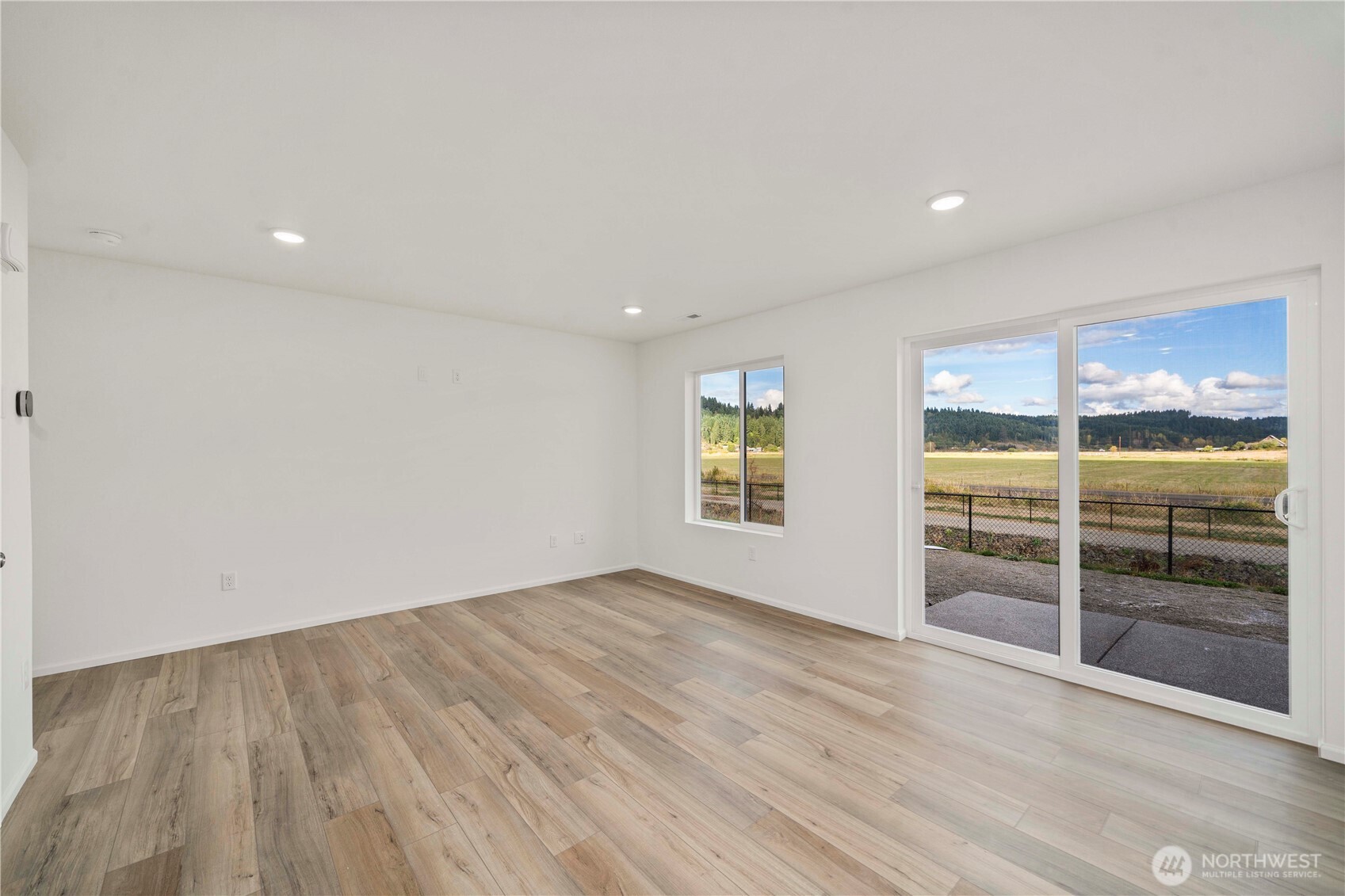 1354 Salzer Creek Loop Property Photo 7