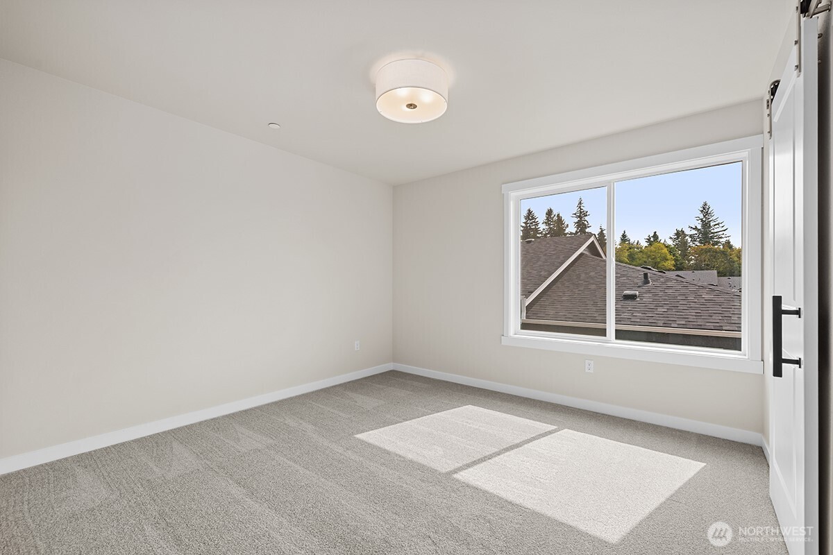 16823 Alder Way H8 Property Photo 26